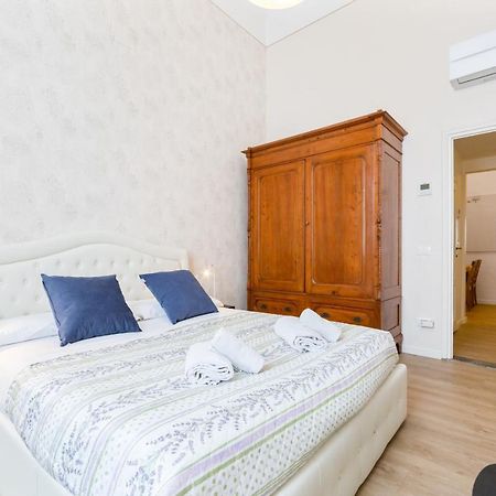 I Renai - Ponte Delle Grazie Modern Apartment Firenze Kültér fotó